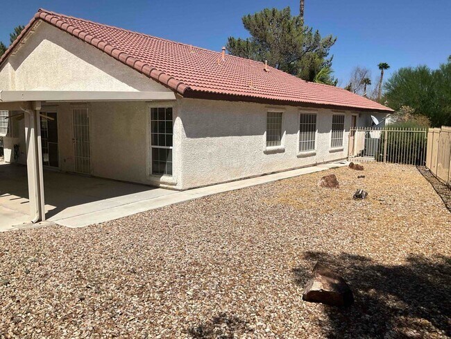 Foto del edificio - 4917 Braeburn Dr