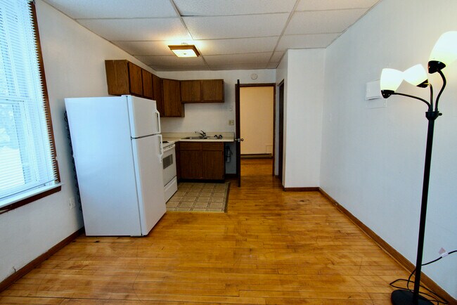 Building Photo - 222 4th St S