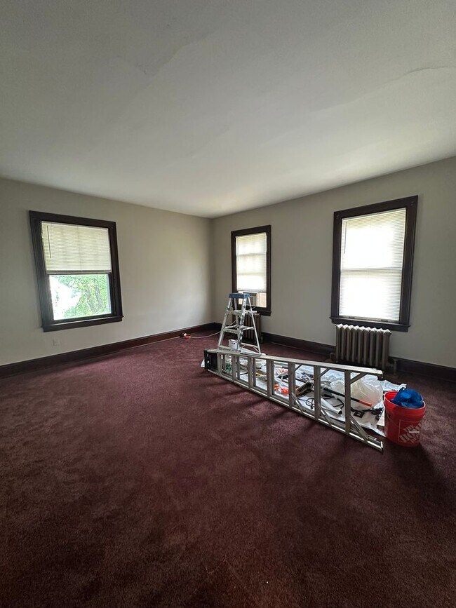 Foto del edificio - Beautiful Second Floor 3 Bed/1 Bath