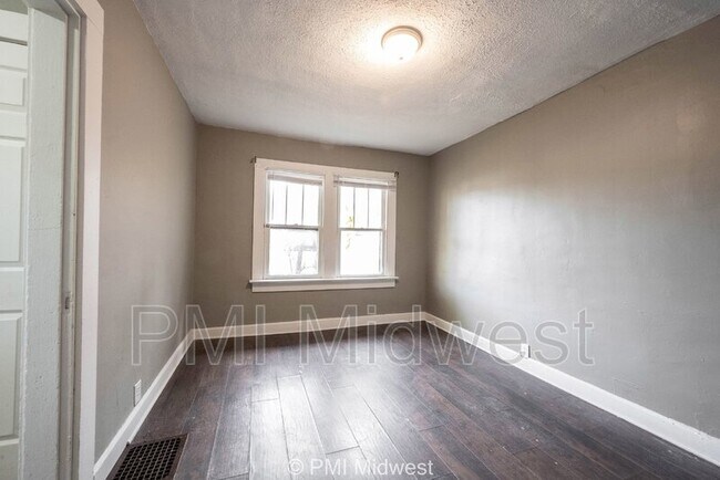 Foto del edificio - 1344 Burdsal Pkwy