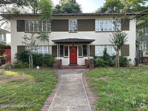 Building Photo - 3018 Oak St