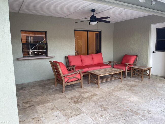 Foto del edificio - 3 br, 2 bath House - 13763 Norwick St