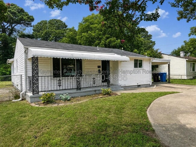 Building Photo - 711 Marcus St