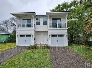 Building Photo - 629 3rd Ave S