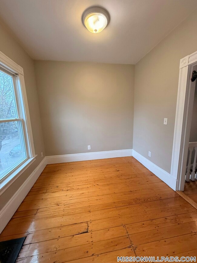 Foto del edificio - 75 Munroe St