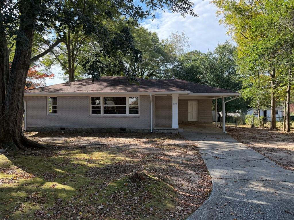 Foto principal - 109 Scarlett Dr