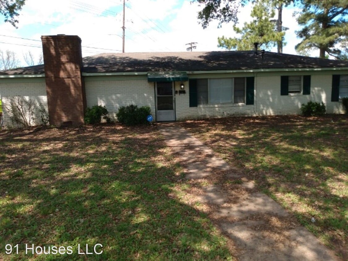 3302 Reily Ln, Shreveport, LA 71105 House Rental in Shreveport, LA
