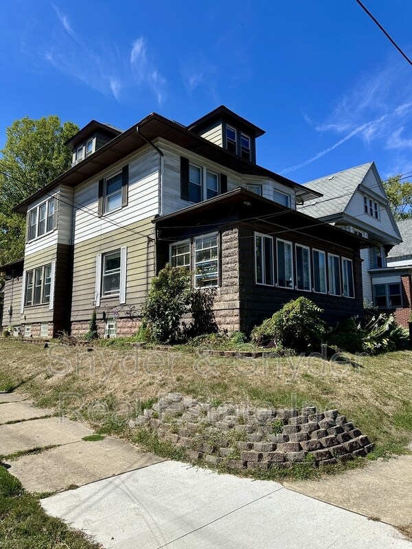Foto del edificio - 132 Beck Ave