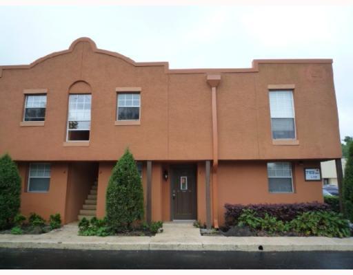 Foto del edificio - 1/1 MOVE IN SPECIALS - SODO AREA, POOL, LA...