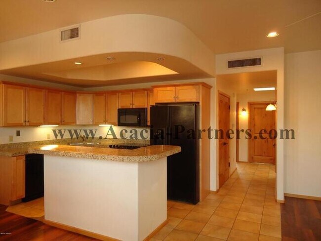 Foto del edificio - Two Bedroom/Two Bath Sam Hughes Place