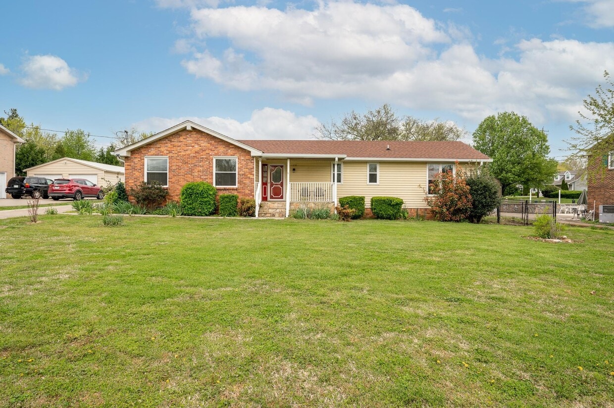 120 Lake Point Dr, Gallatin, TN 37066 House Rental in Gallatin, TN