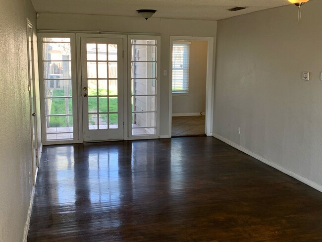 Building Photo - 3416 26th Street A