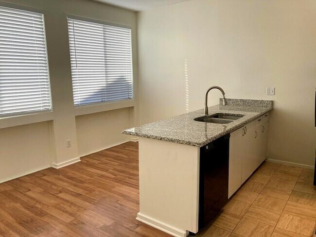 Foto del edificio - 4015 Bowser Ave