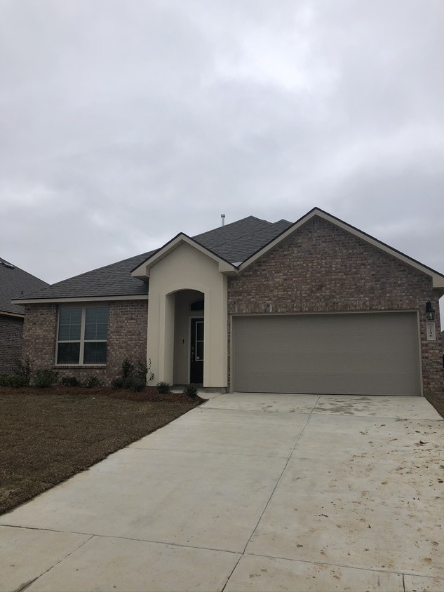 2089 Ridgefield Ave, Zachary, LA 70791 House Rental in Zachary, LA