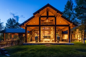 Building Photo - 665 Callicotte Ranch Dr