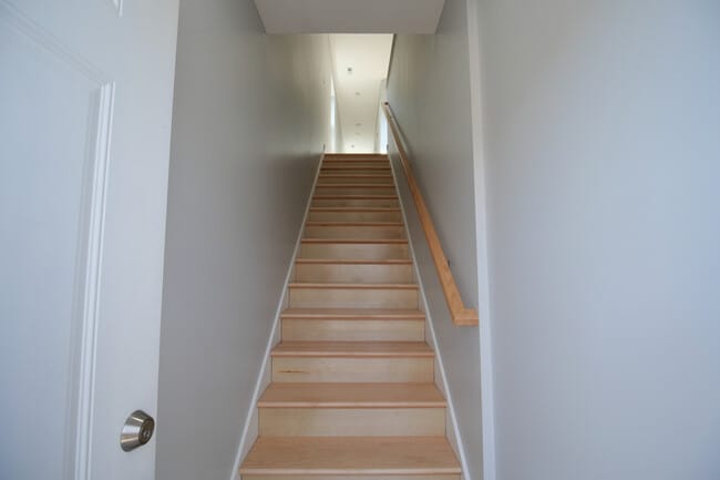 Building Photo - 836 N Parkside Ave