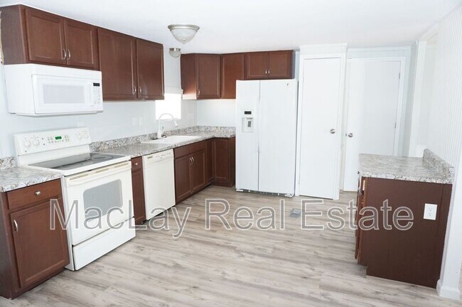 Foto del edificio - 720 S 97th Pl
