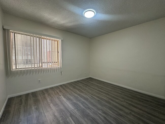 Foto del edificio - 906 N Beaudry Ave