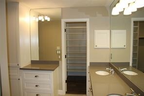 Foto del edificio - 2227 Highland Hills Dr