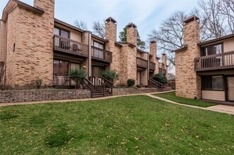 Building Photo - 2521 Crosstimbers Dr