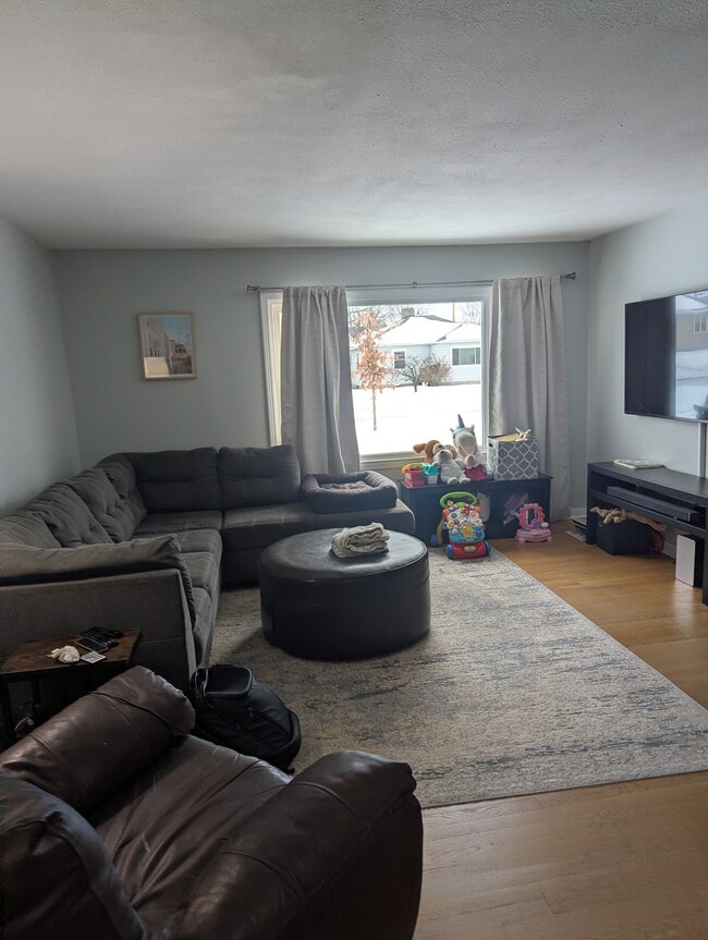 Foto del edificio - 2110 Ohm Ave