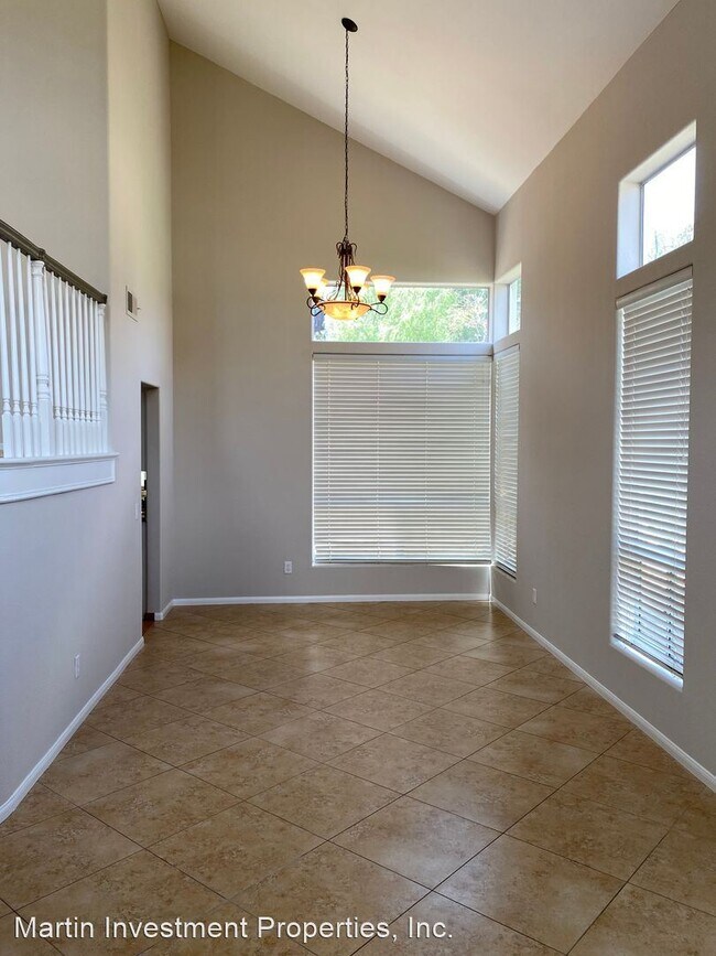 Building Photo - 5 br, 3 bath House - 1235 Salerno Ct.
