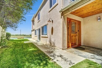 Building Photo - 6 Canal Cir