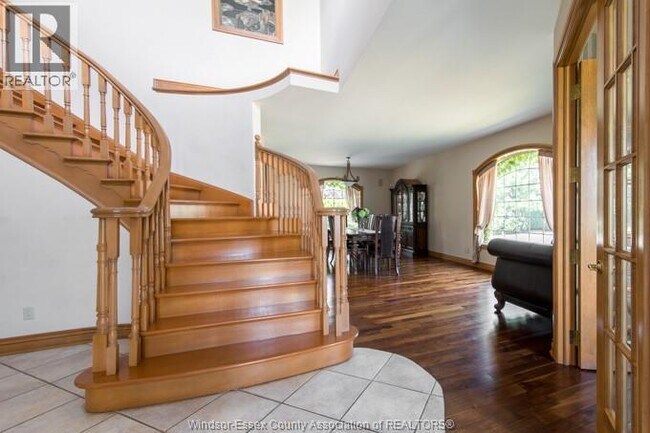 Photo du bâtiment - 303 Shoreview Cir