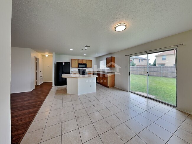 Building Photo - 220 Palomino Drive