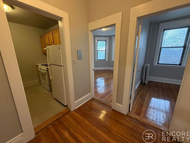 Building Photo - 84 New Whitney St