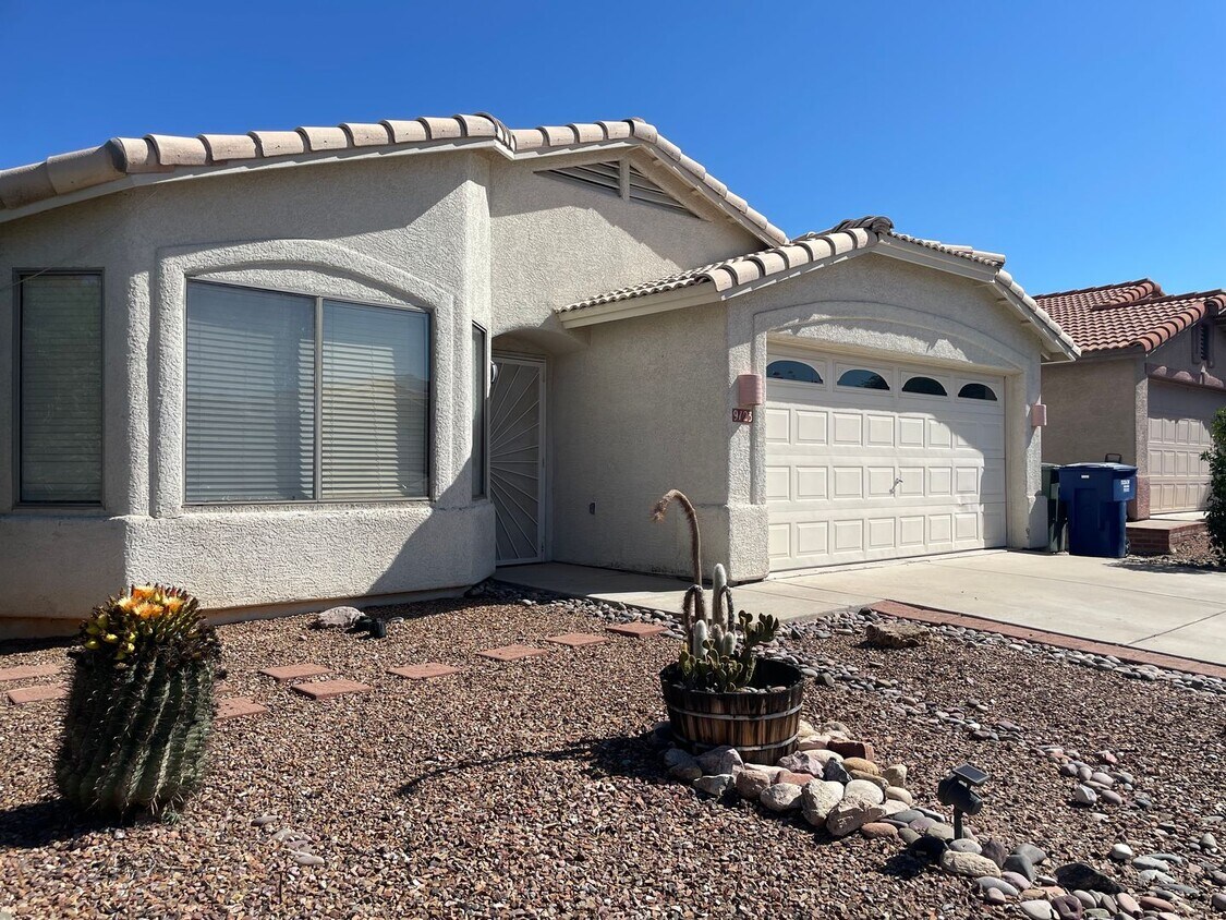 Foto principal - Desirable Home in Arroyo Ridge!
