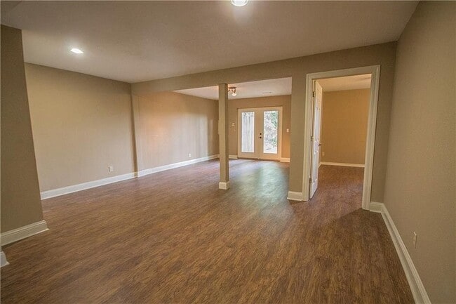 Foto del edificio - 3200 Cardinal Creek Cir