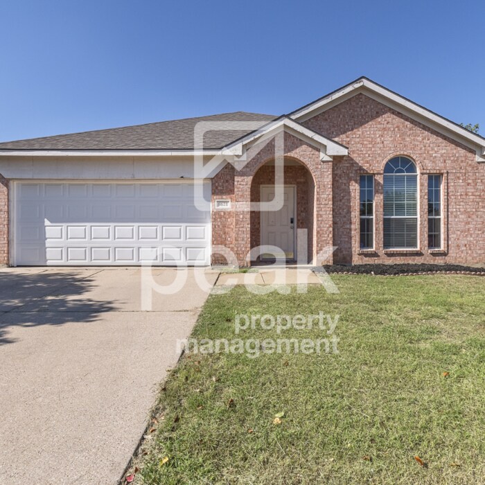 Primary Photo - 4 Bedroom/2 Bathroom HOME FOR LEASE! Just ...