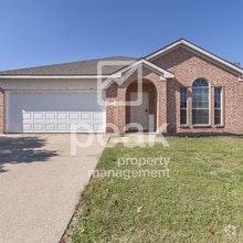 Building Photo - 8621 Rainy Lake Dr