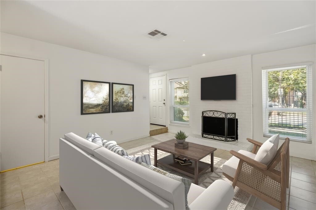 Primary Photo - 2501 Bering Dr