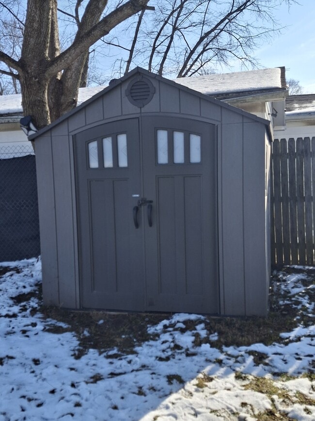 Foto del edificio - 2514 Chase St