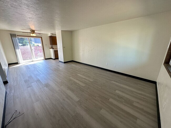 Foto del edificio - EVERGREEN1574-1594