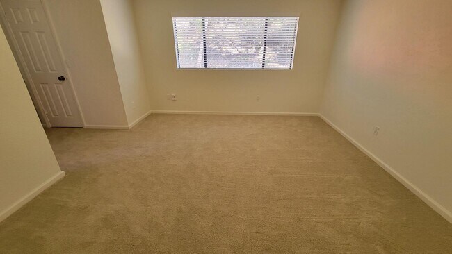 Building Photo - Available 3 bedroom 2 Bath Nestled in the ...
