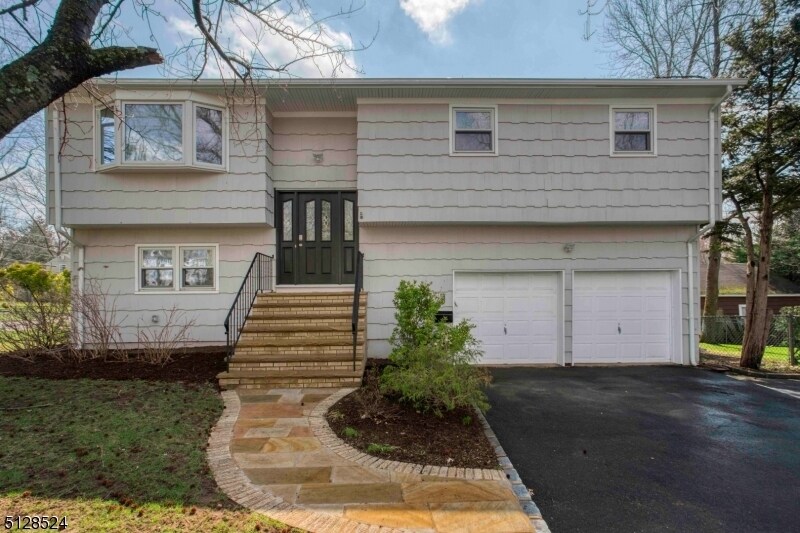 1 Lavina Ct, Summit, NJ 07901 House for Rent in Summit, NJ