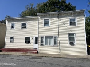 Building Photo - 19-21 Penrose Ave