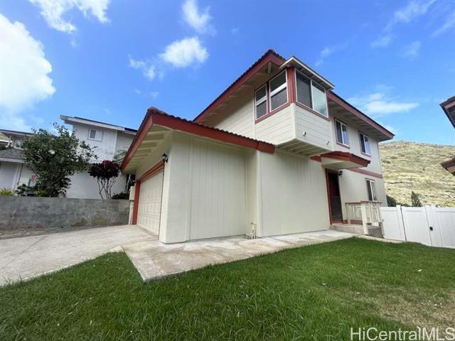 Building Photo - 833 Kealahou St