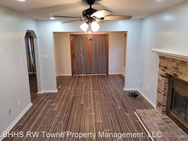 Building Photo - 3 br, 2.5 bath House - 1204 Freehold Close