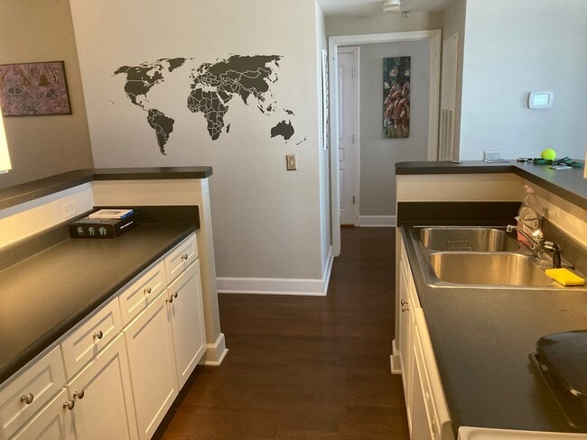 Building Photo - 1315 East Blvd