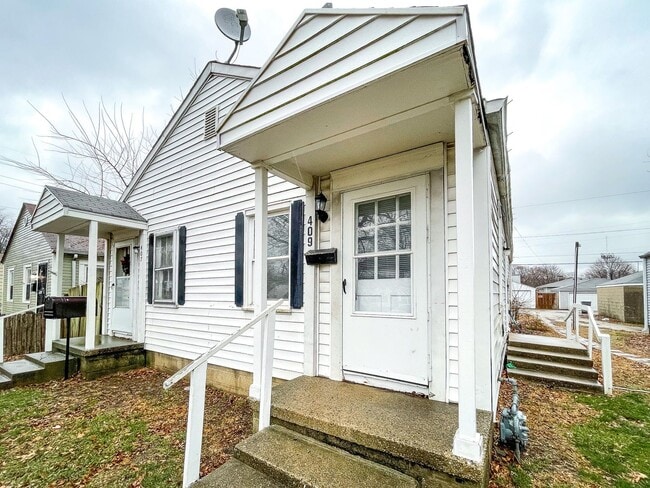 Photo - 409 S Dearborn St Townhome