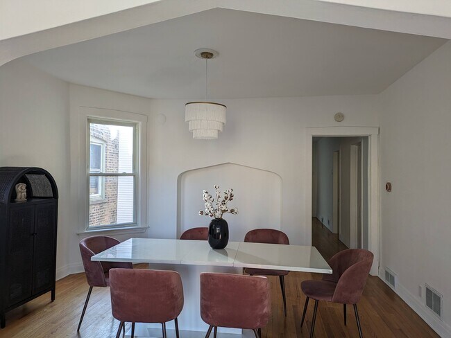 Foto del edificio - 2506 N Avers Ave