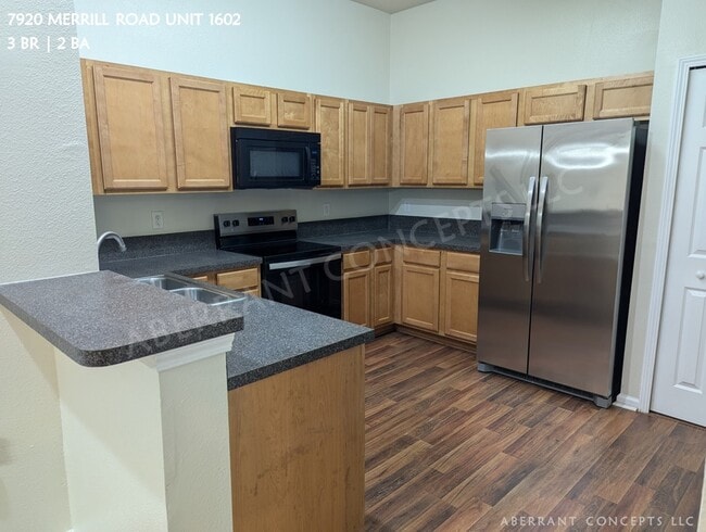 Foto del edificio - 7920 Merrill Rd