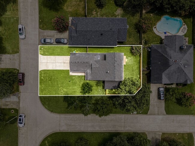 Building Photo - 90 W High Oaks Cir