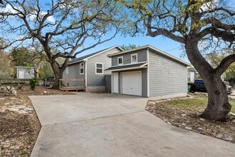 Building Photo - 18000 Lafayette Park Dr