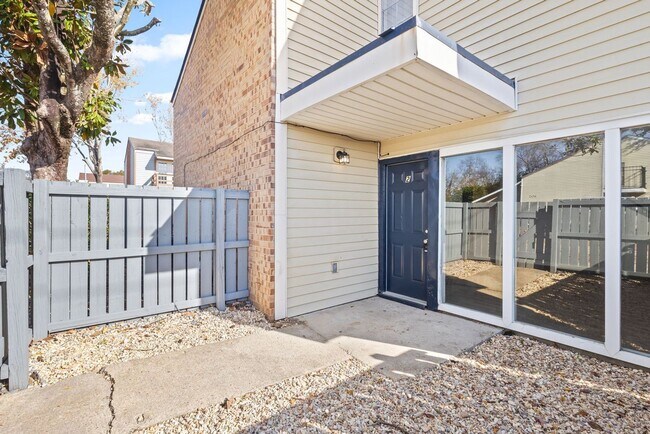 Foto del edificio - 203 Cougar Ridge