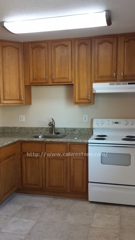 Foto principal - 4240 Payne Ave
